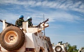 Mali : trois Casques bleus tués et cinq grièvement blessés par un engin explosif
