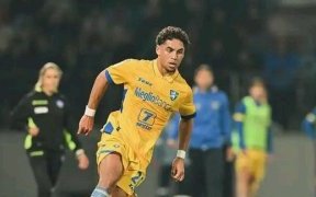 Serie B : Anthony Oyono XXL face à la Juve Stabia, la Panthère rugit avant la CAN