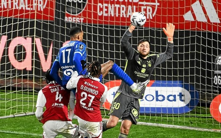 Naufrage de l’Olympique de Marseille : Pierre-Emerick Aubameyang impuissant face à Brest