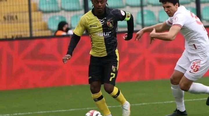 David Sambissa manque un penalty décisif et complique la tâche d’Istanbulspor en coupe de Turquie