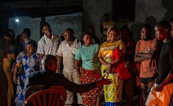 Plaine-Oréty : Descente surprise de Brice Oligui Nguema au cœur de la nuit pour apaiser les tensions