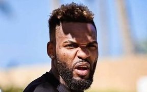 Roumanie&nbsp;: Aaron Boupendza s’illustre de nouveau pour indiscipline avec le Rapid Bucarest