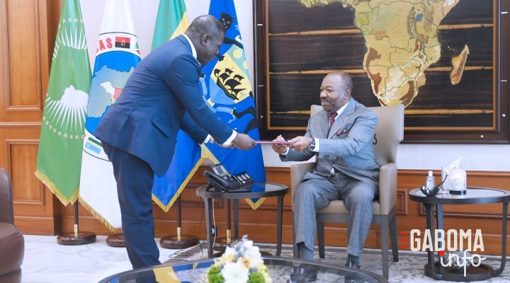 Ali Bongo reçoit en audience le ministre Sierraléonais des Affaires étrangères