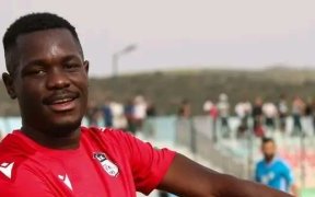 Ligue 1 Mobilis&nbsp;: inarrêtable, Randy Essang Matouti frappe encore et porte l’USM Khenchela