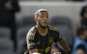 France : L’AS Saint-Etienne veut activer le retour de Denis Bouanga