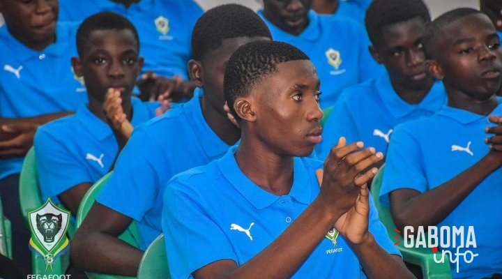 Tournoi zonal U-17 : le ministre des Sports dope le moral des Panthères avant leur envol au Cameroun