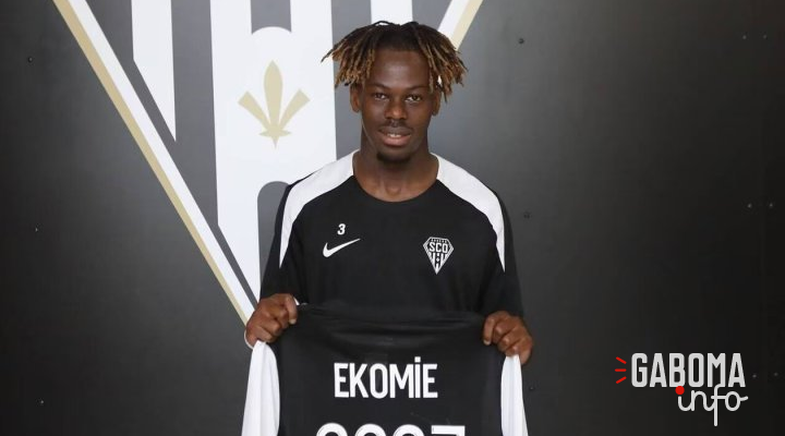 Transfert : Jacques Ekomié rejoint le SCO d’Angers : un nouvel atout pour le promu en Ligue 1