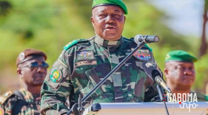 Attaque de l’aéroport de Niamey&nbsp;: Tiani accuse Macron, Talon et Ouattara de «&nbsp;sponsoriser les mercenaires&nbsp;»