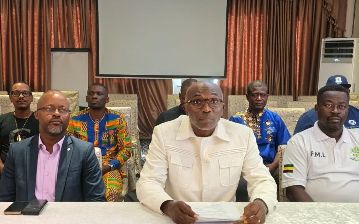 Élection à la Fégafoot&nbsp;: face aux polémiques, les clubs professionnels font bloc derrière Pierre Alain Mounguengui